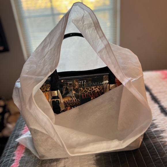 Boutique Stylish Women's Fashion Print Bag - Picture 16 of 16